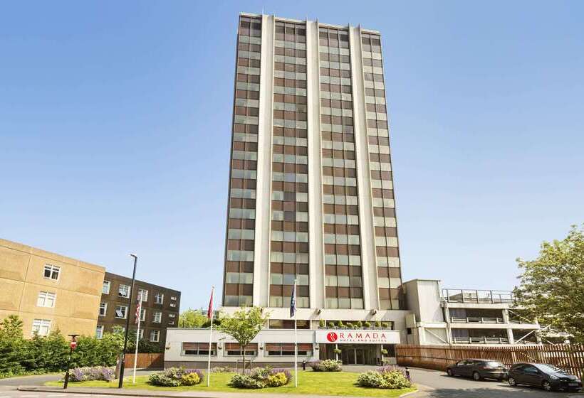 Hotel Ramada  And Suites By Wyndham Coventry