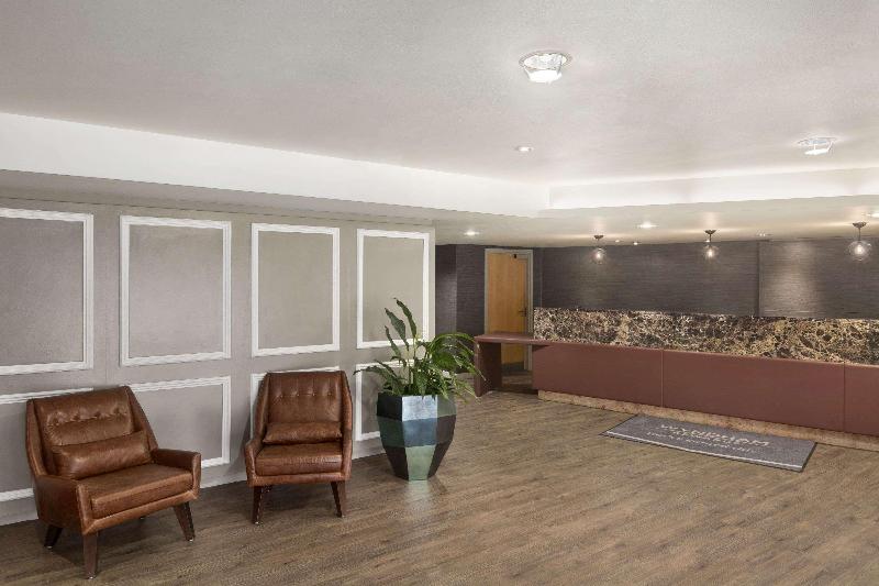 Ramada Hotel & Suites By Wyndham Coventry