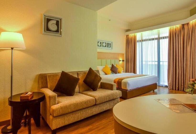 酒店 Hompton By The Beach Penang