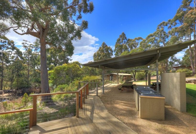 בית מלון כפרי Stewarts Bay Lodge