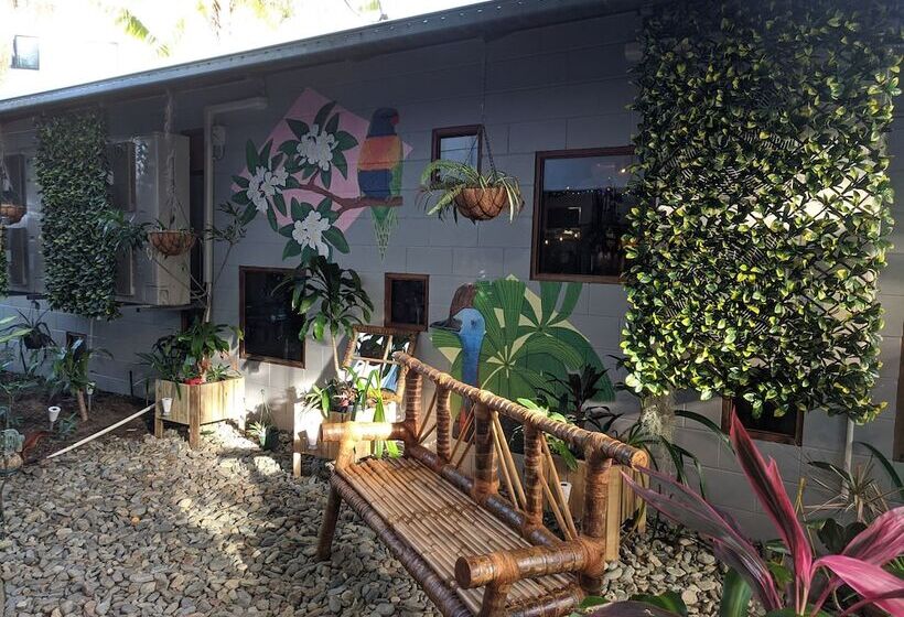 هتل Summer House Cairns