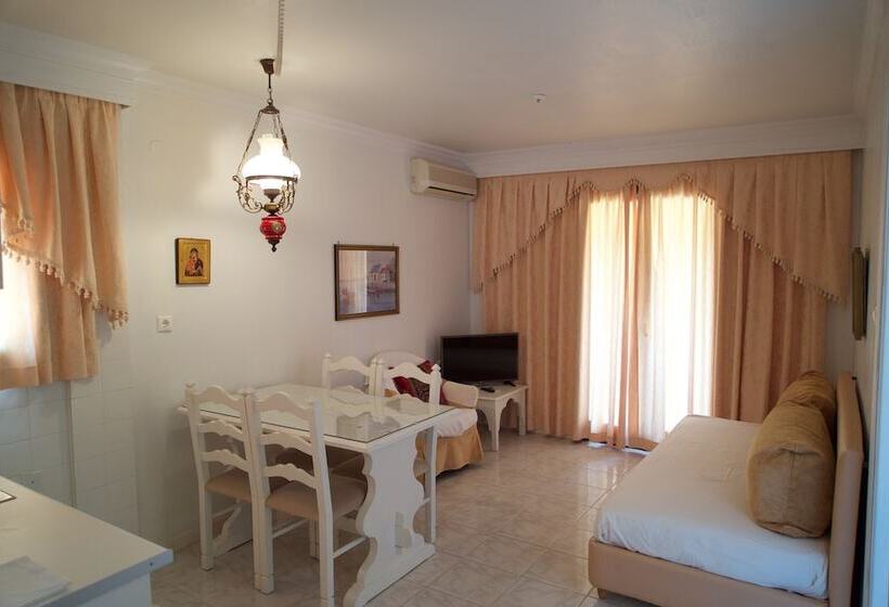 هتل Villa Christina