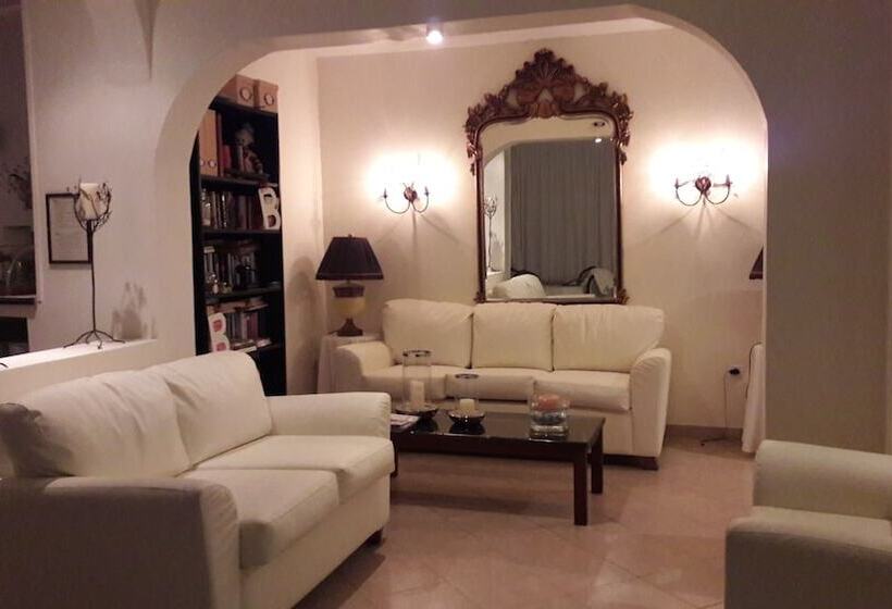 هتل Villa Christina