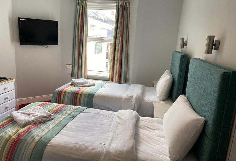 Waters Edge Hotel Torquay
