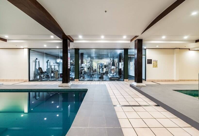 Oaks Sydney Goldsbrough Suites