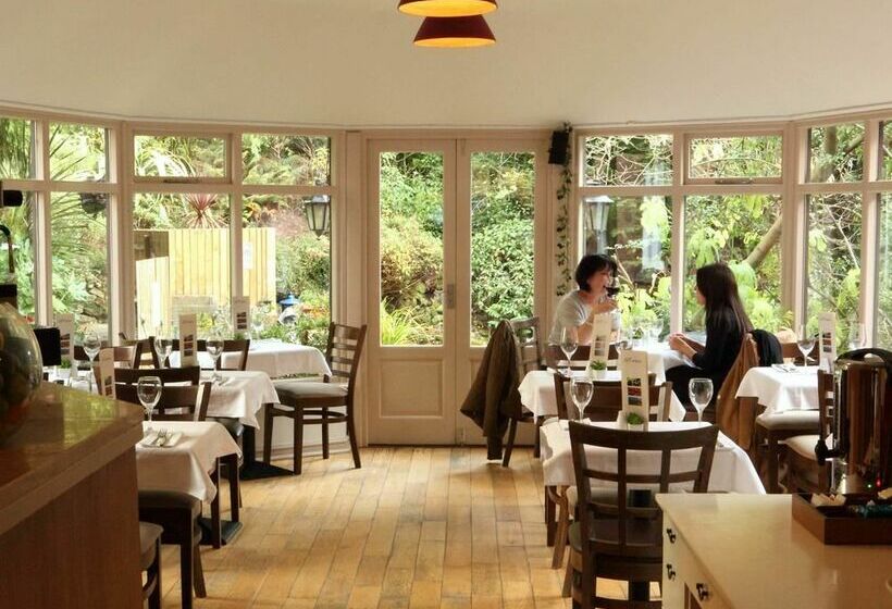 Отель Tunbridge Wells Retreat