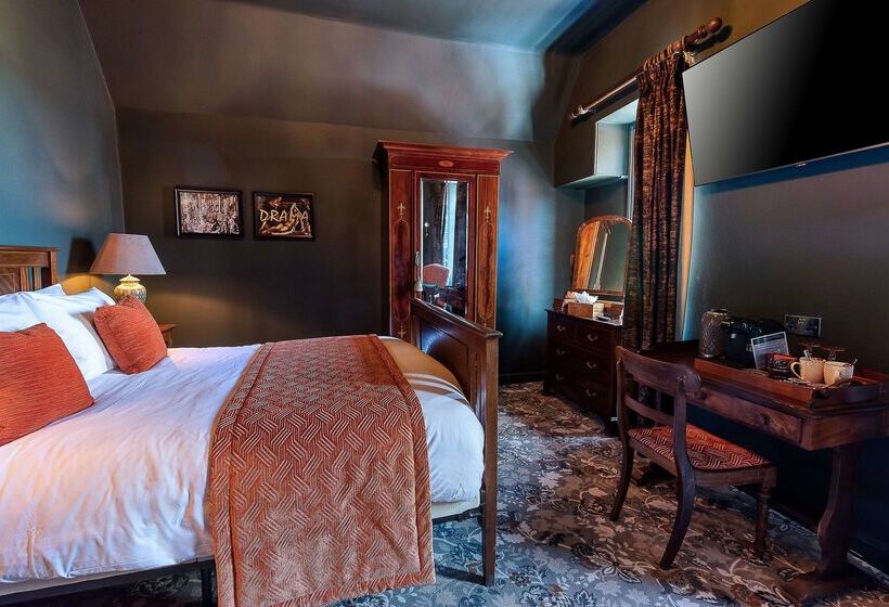 هتل Clementine S Guest House