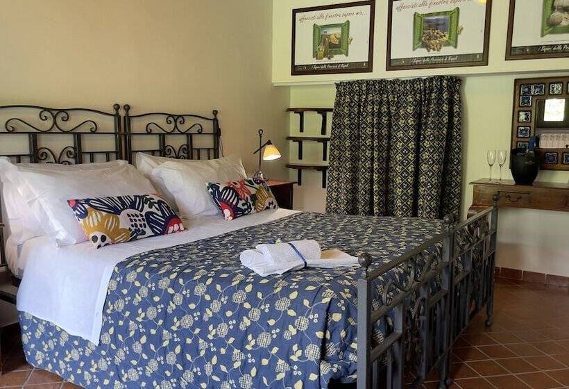 Отель Agriturismo La Casa Del Ghiro