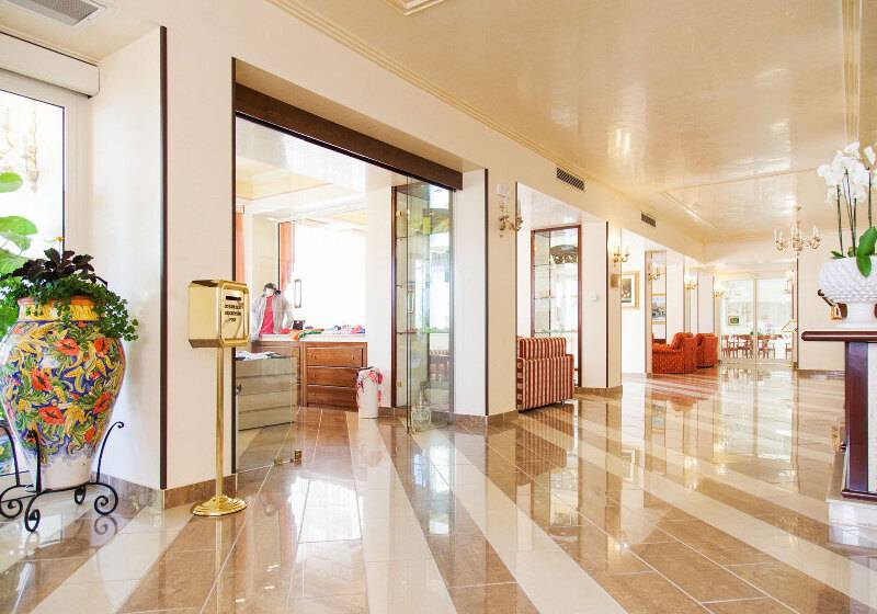فندق Art  Diamond Naxos Taormina