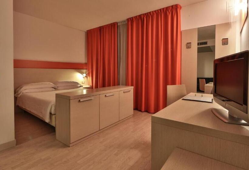 هتل Best Western Plus  Galileo Padova