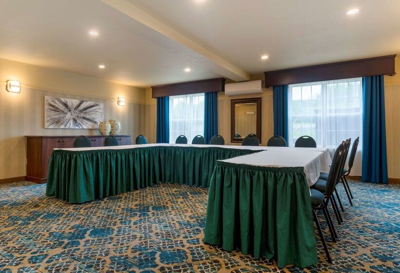 Best Western Plus Grand Sault Hotel & Suites