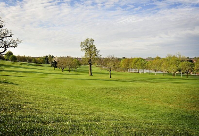 Windmill Village Hotel, Golf Club & Spa, Bw Signature Collection