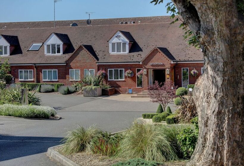 Windmill Village Hotel, Golf Club & Spa, Bw Signature Collection