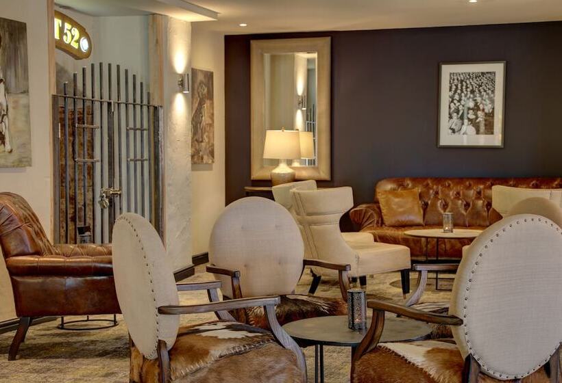 Windmill Village Hotel, Golf Club & Spa, Bw Signature Collection