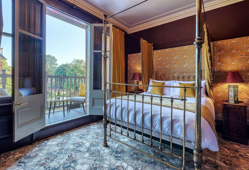 هتل Clementine S Guest House