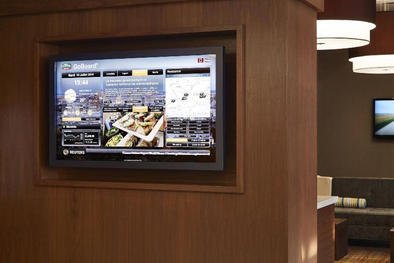 هتل Courtyard By Marriott Montreal Airport
