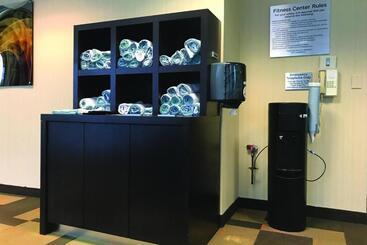 هتل Courtyard By Marriott Toronto Markham