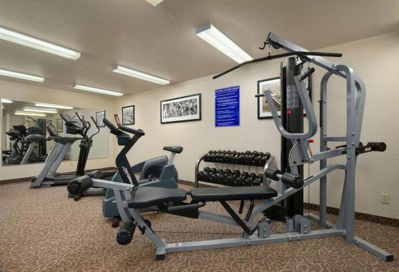 בית מלון כפרי Days Inn By Wyndham Red Deer