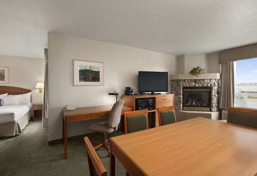 בית מלון כפרי Days Inn By Wyndham Red Deer