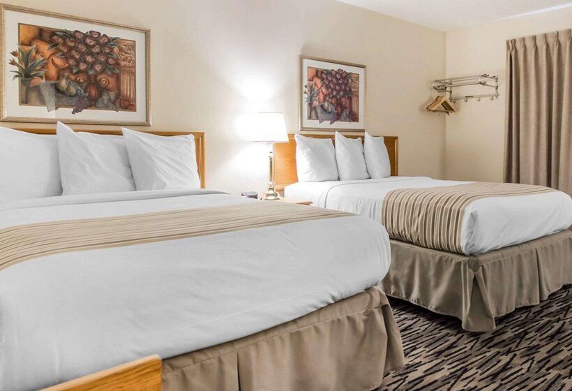 בית מלון כפרי Econo Lodge New Liskeard