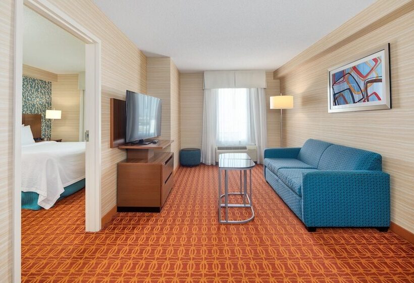 هتل Fairfield Inn & Suites By Marriott Toronto Airport