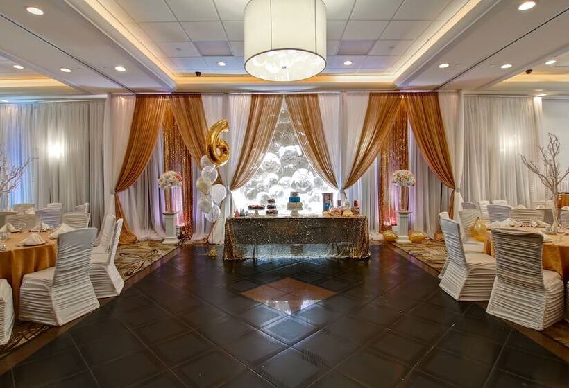 فندق Hilton Garden Inn Toronto/ajax