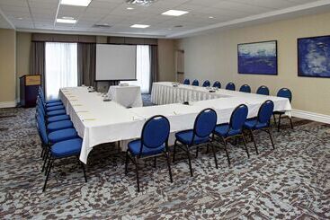 هتل Hilton Garden Inn Toronto/oakville