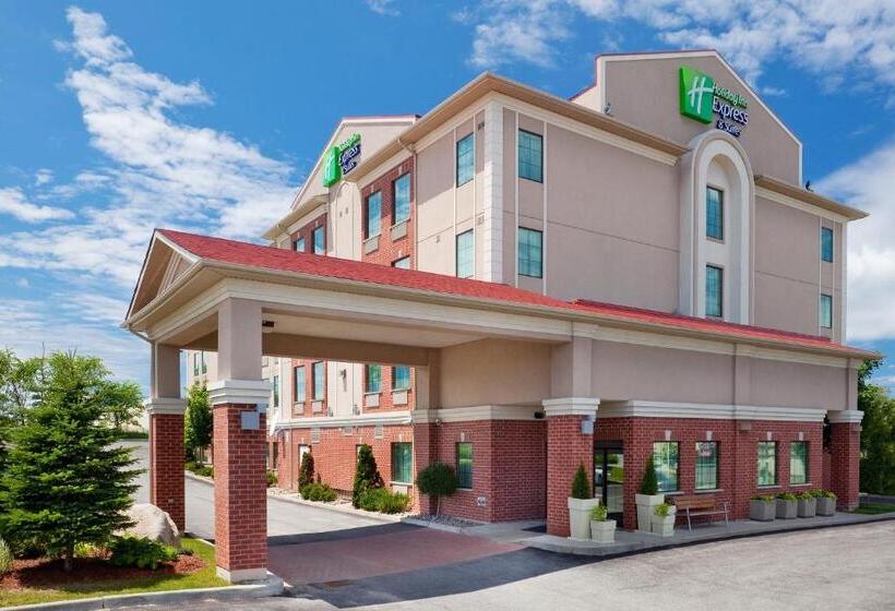 فندق Holiday Inn Express  & Suites Barrie