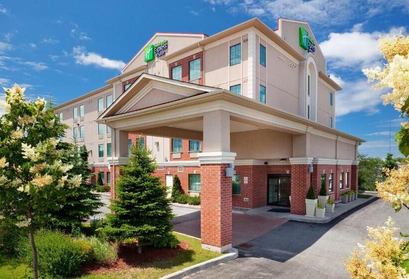 فندق Holiday Inn Express  & Suites Barrie