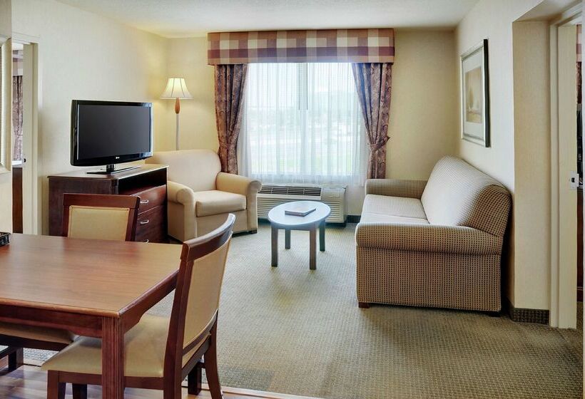 هتل Homewood Suites By Hilton Burlington