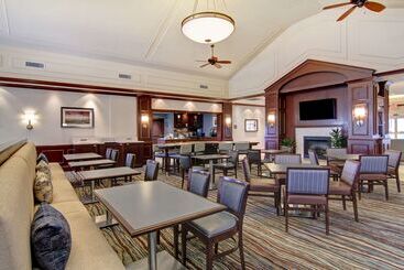 هتل Homewood Suites By Hilton Toronto Oakville