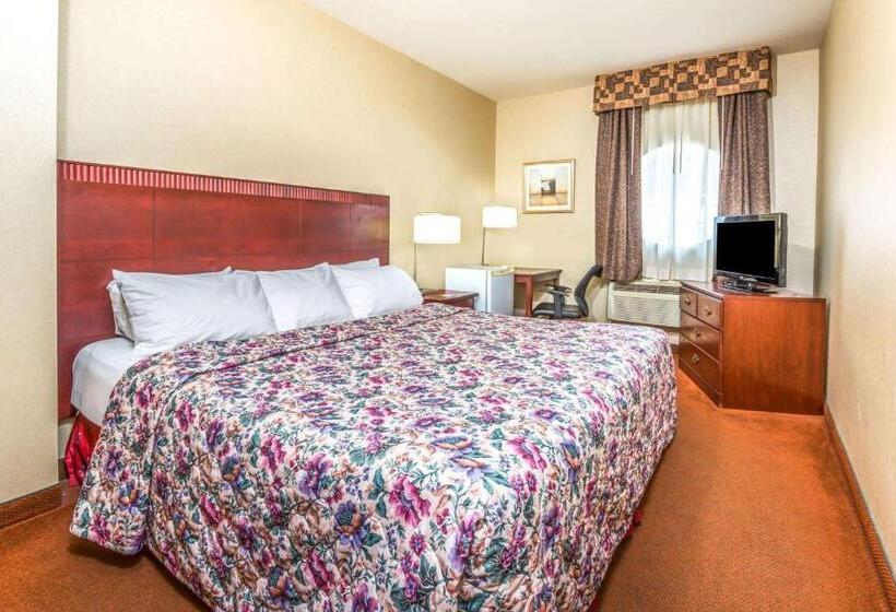 Отель Howard Johnson By Wyndham Toronto Downtown West