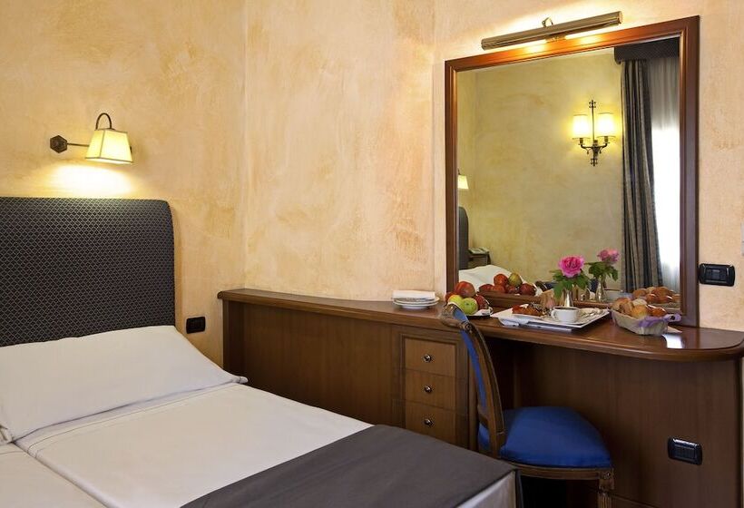 Fotos del hotel La Fenice:  16