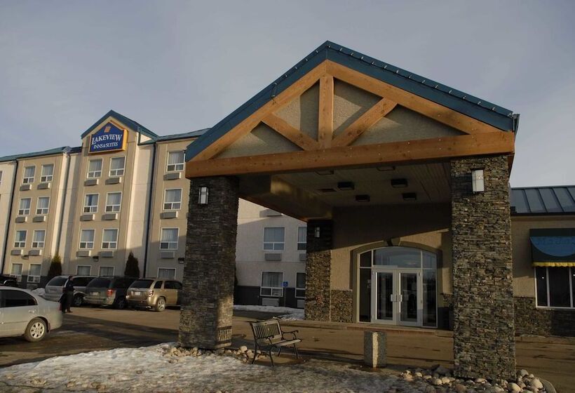 Отель Lakeview Inns & Suites Fort Saskatchewan