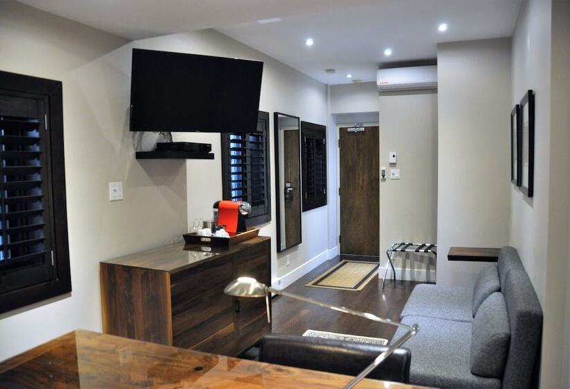 هتل Unique Stays   1595 St Denis