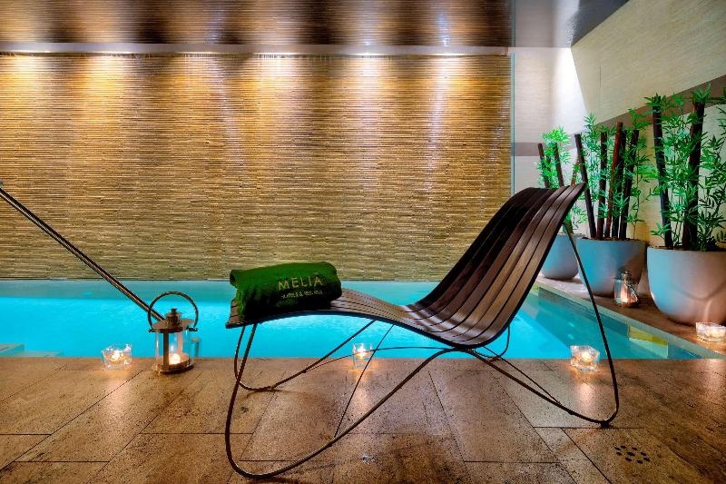 هتل Meliá Genova