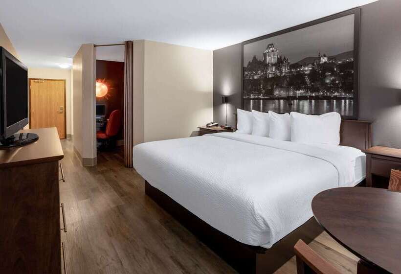 فندق Super 8 By Wyndham Quebec City