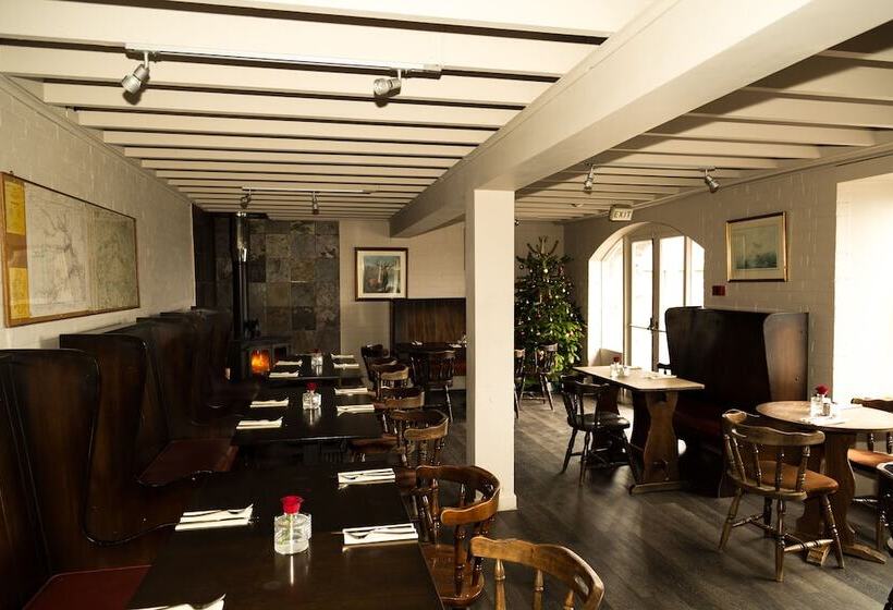 فندق The Inn At Loch Tummel