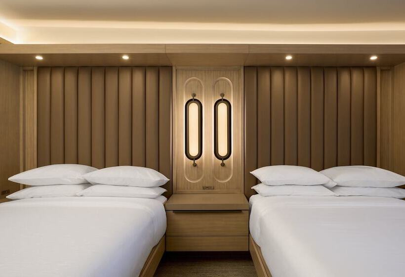 هتل Jw Marriott St. Maarten Beach Resort & Spa