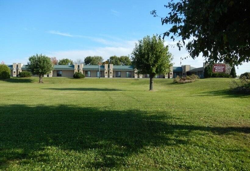 בית מלון כפרי Travelodge By Wyndham Saint Liboire