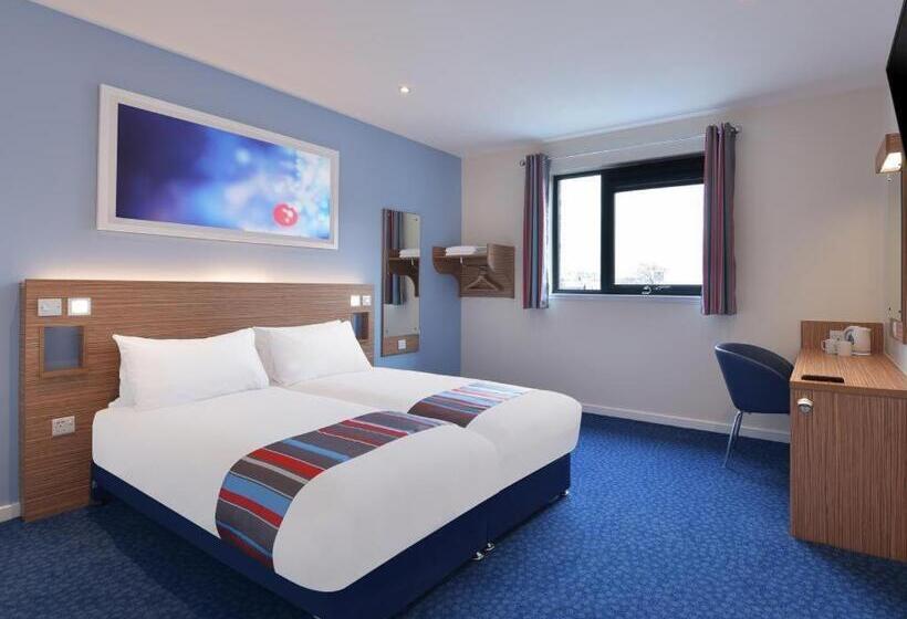 هتل Travelodge London Wembley