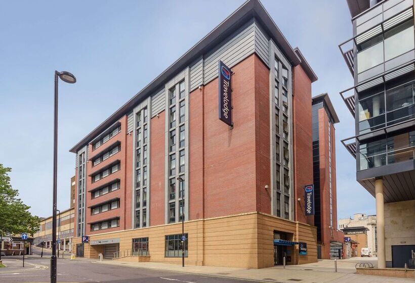 هتل Travelodge Sheffield Central