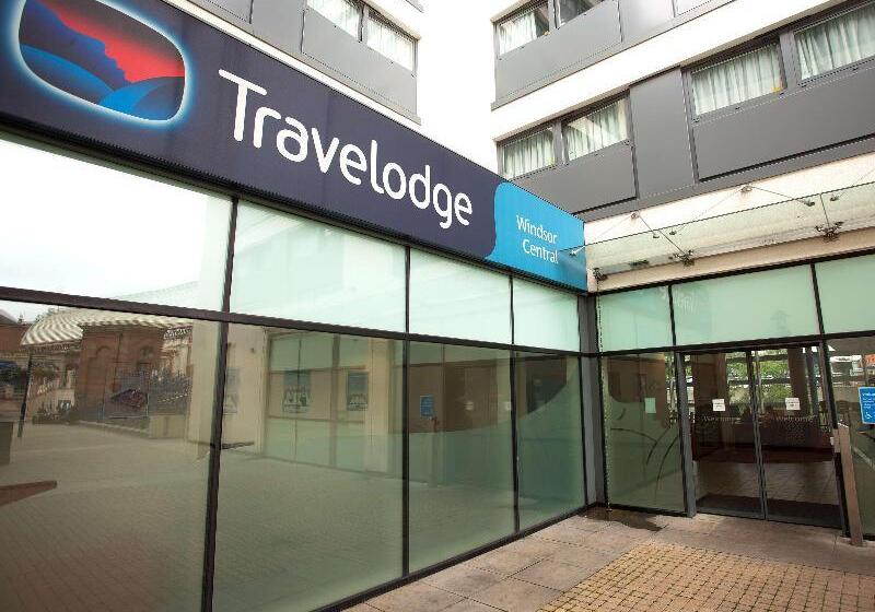 هتل Travelodge Windsor Central