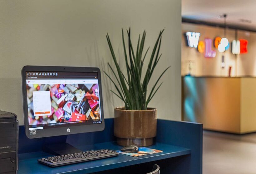 Fotos del hotel Azimut Hotel Vienna:  50