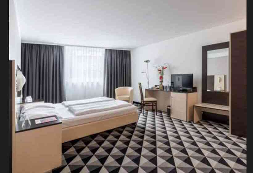 Fotos del hotel Azimut Hotel Vienna:  13