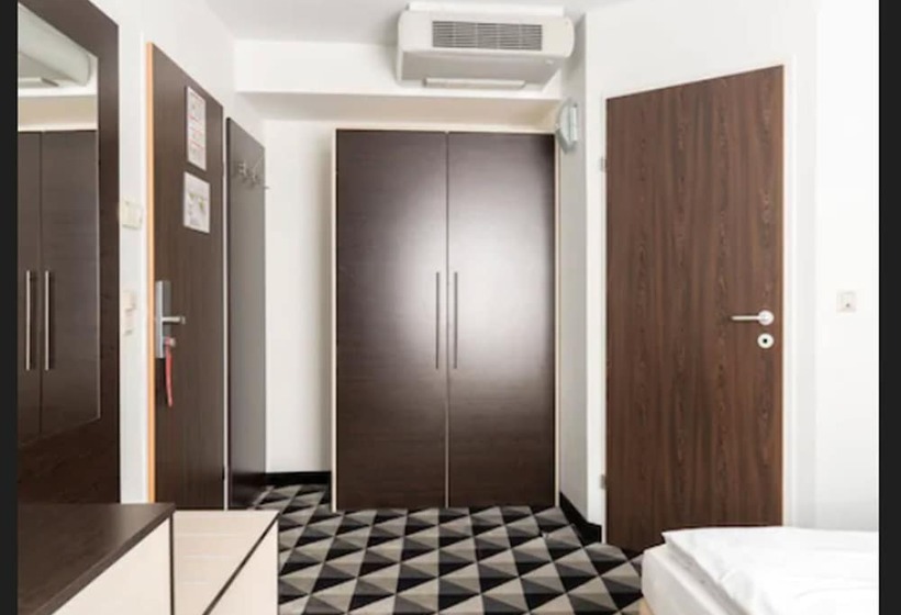 Fotos del hotel Azimut Hotel Vienna:  25