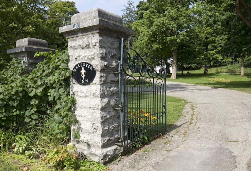 فندق Westover Inn