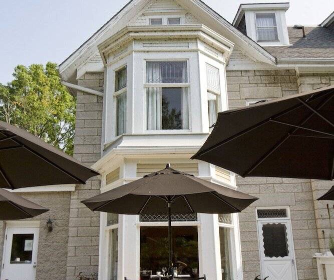 فندق Westover Inn