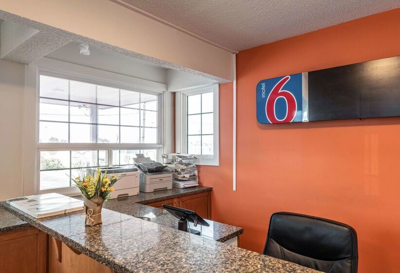 Motel 6 Kamloops, Bc