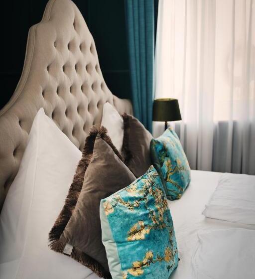 Fotos del hotel Villa Emilia:  31